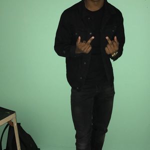 Meet your Posher, Jonathan